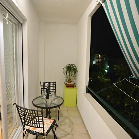 Apartment San *